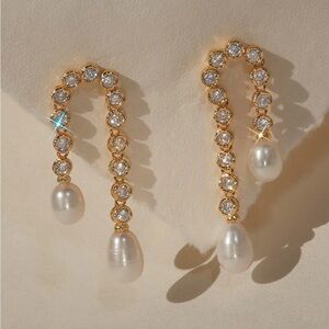 THE PAVE PEARL U STUDS by Luv Aj